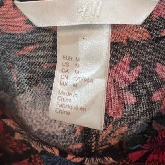 H&M sleeveless floral shift dress size medium - Picture 6 of 7